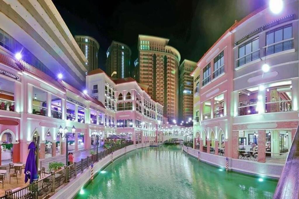A2J Luxury 1Br Balcony Suite Near Venice Mall Bgc Manille Extérieur photo